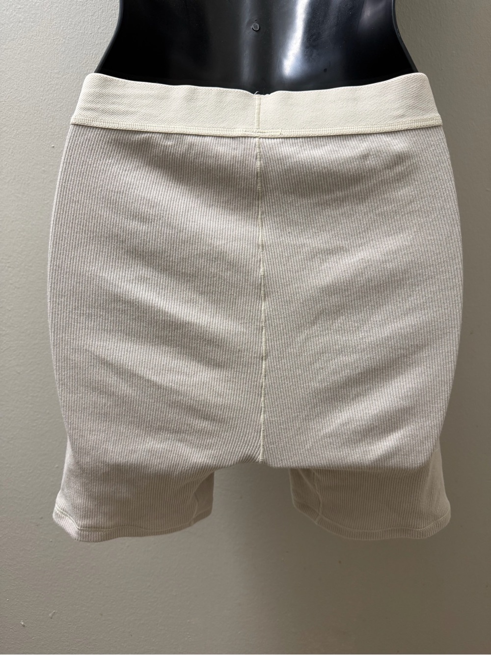 SKIMS Boxers - Picture 3 of 5